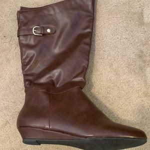 Brown boots size 11